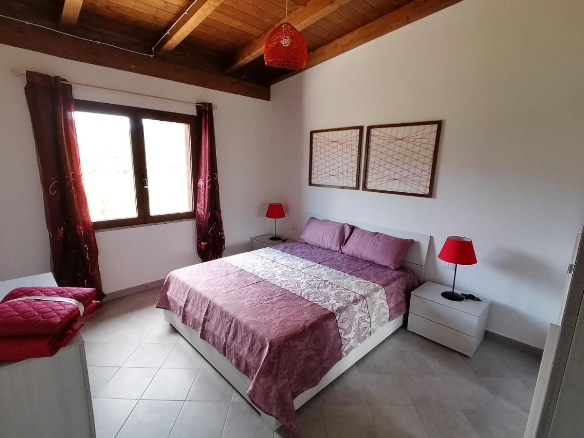 Agriturismo Vigna De' Luceri Loceri ภายนอก รูปภาพ