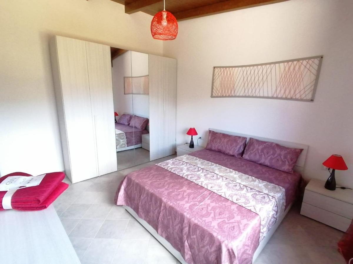 Agriturismo Vigna De' Luceri Loceri ภายนอก รูปภาพ